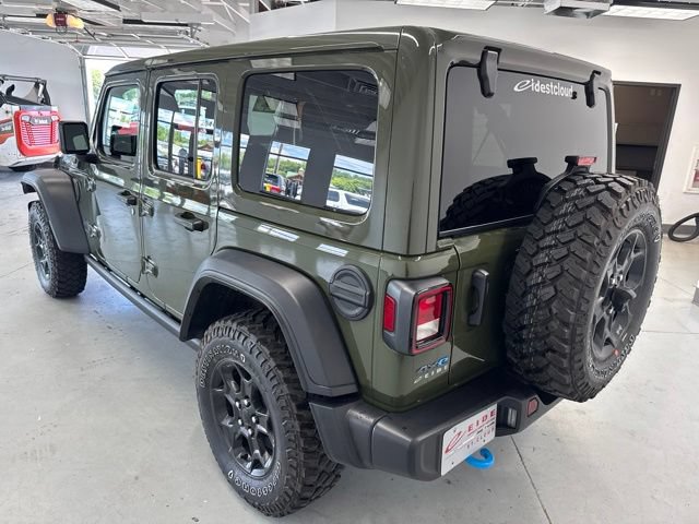 Used 2023 Jeep Wrangler Unlimited w/ Cold Weather Group AWD/4WD image 9