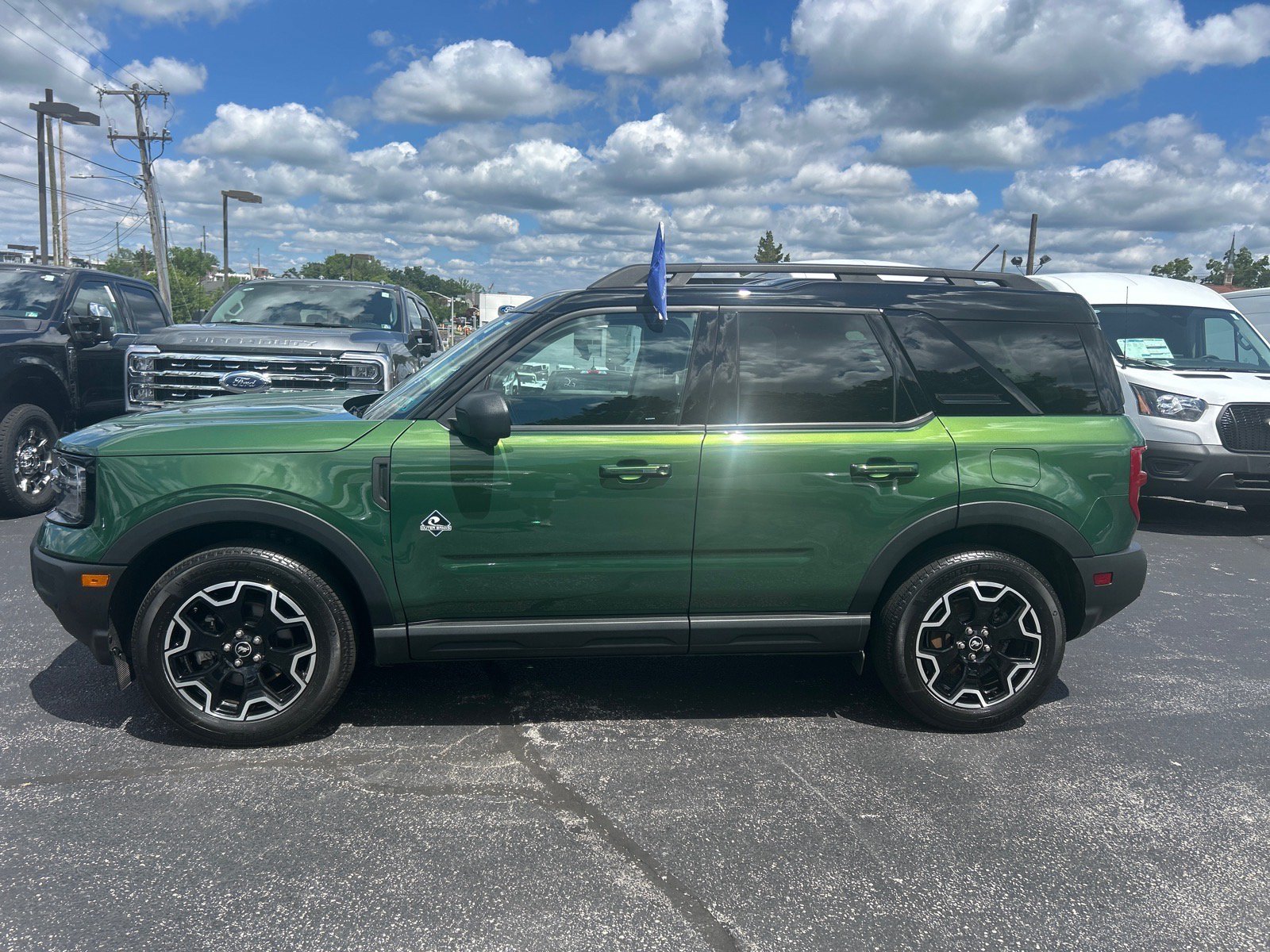 Certified 2025 Ford Bronco Sport Outer Banks w/ Outer Banks Tech Package+ AWD/4WD image 4