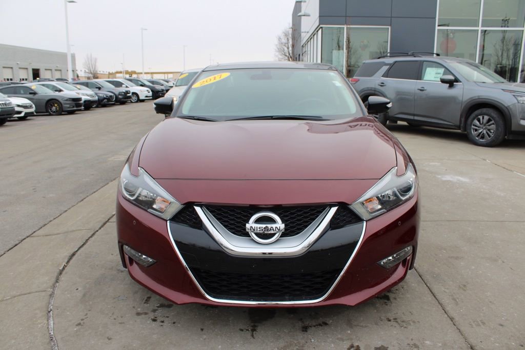 Used 2017 Nissan Maxima Platinum image 2