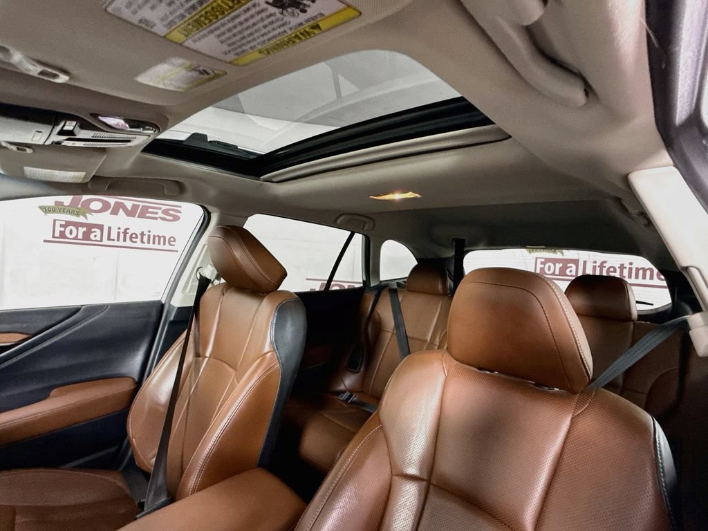 Used 2020 Subaru Outback Touring AWD/4WD image 11