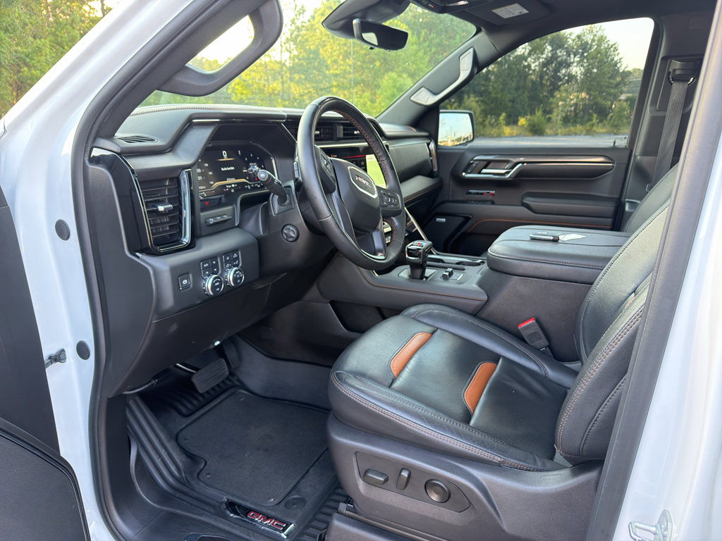 Used 2024 GMC Sierra 1500 AT4 w/ Technology Package AWD/4WD image 20