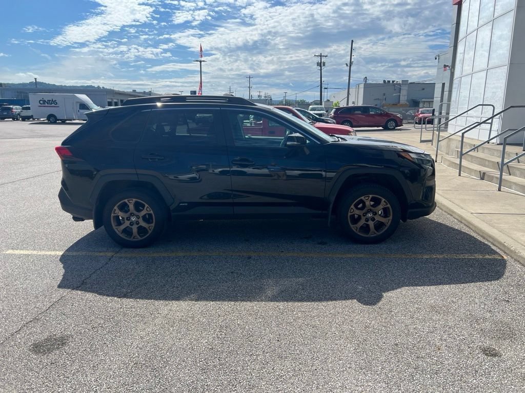 Used 2025 Toyota RAV4 Woodland Edition w/ Weather Package AWD/4WD image 39