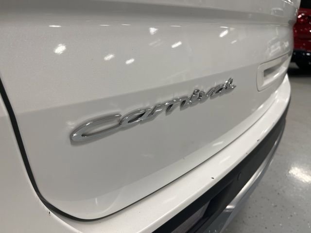 Used 2022 Kia Carnival SX image 7