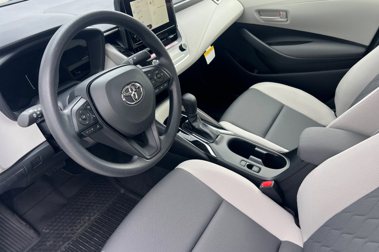 New 2026 Toyota Corolla LE image 7