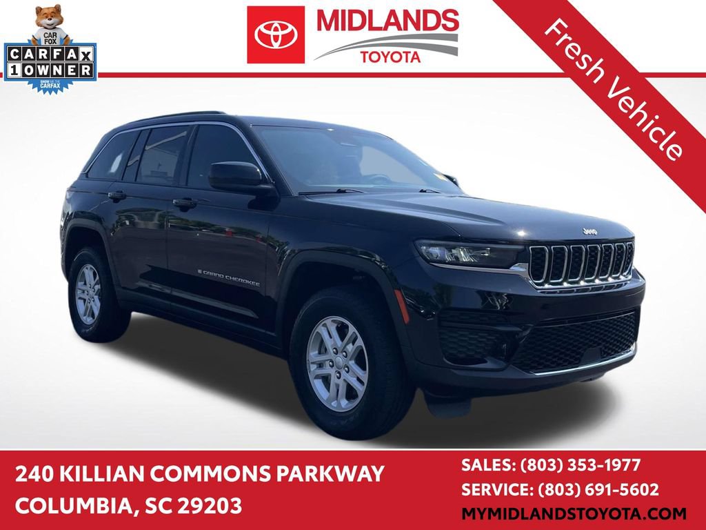 Used 2024 Jeep Grand Cherokee Laredo w/ Luxury Tech Group I RWD image 1