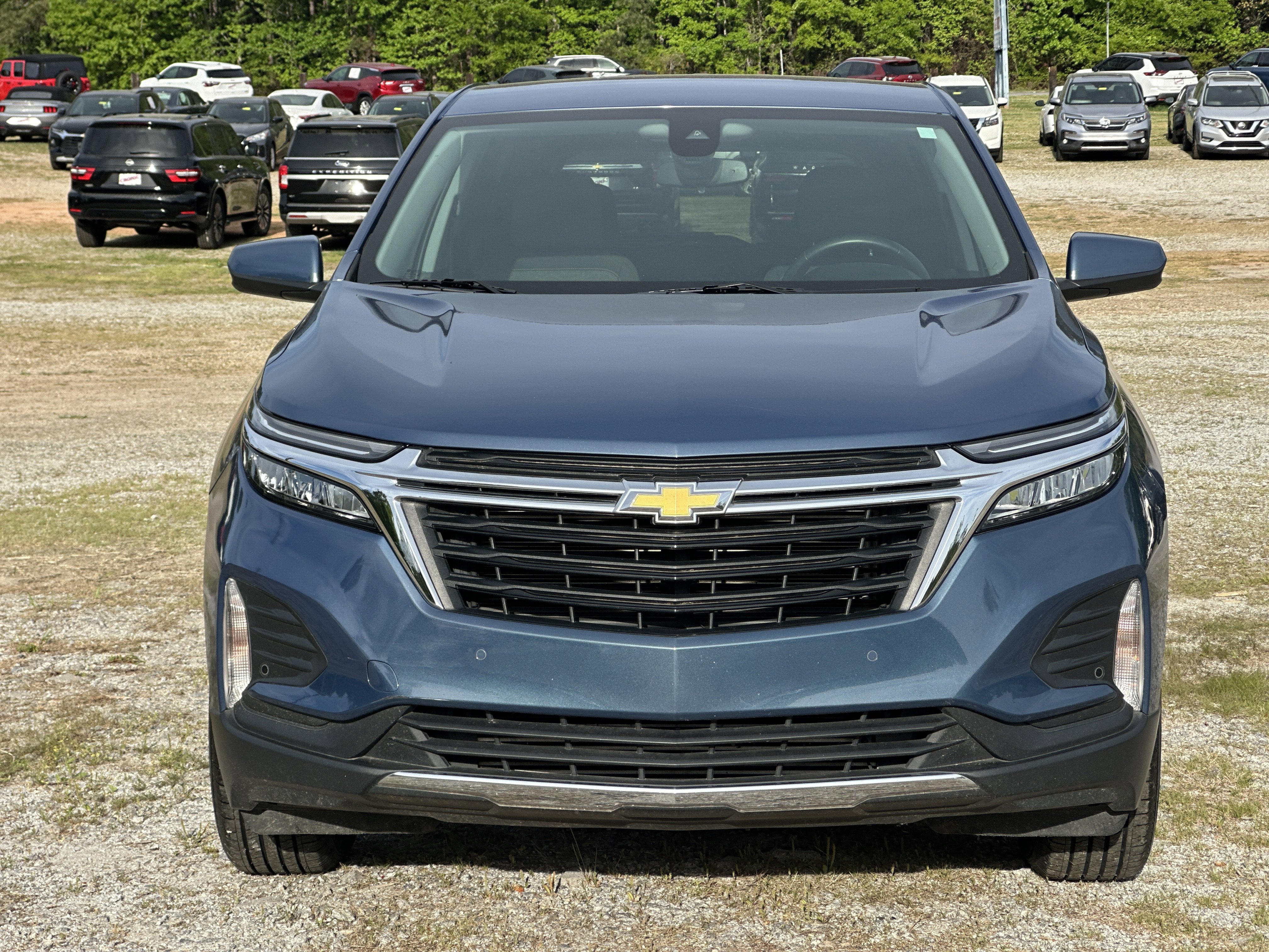 Used 2024 Chevrolet Equinox LT AWD/4WD image 2