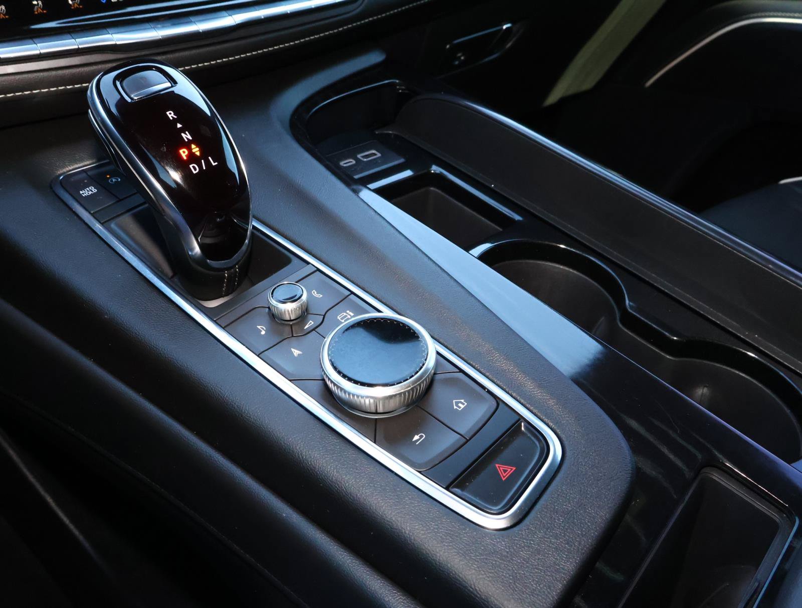 Used 2024 Cadillac Escalade Sport w/ LPO, ONYX Package AWD/4WD image 33