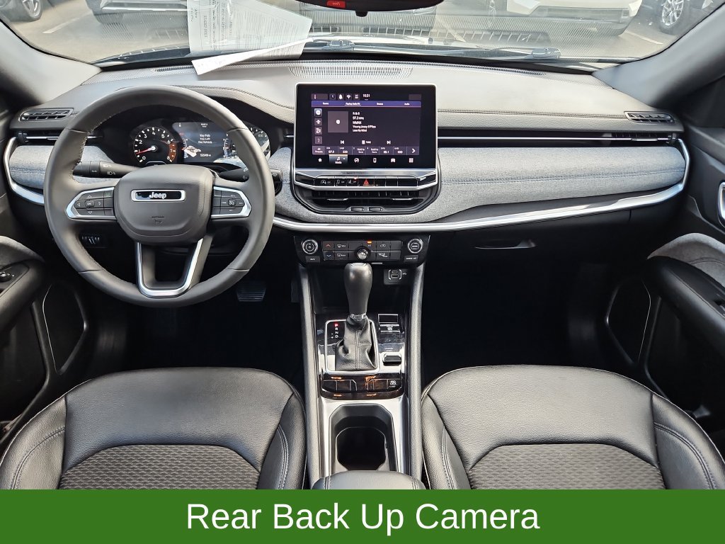 Used 2024 Jeep Compass Latitude AWD/4WD image 9