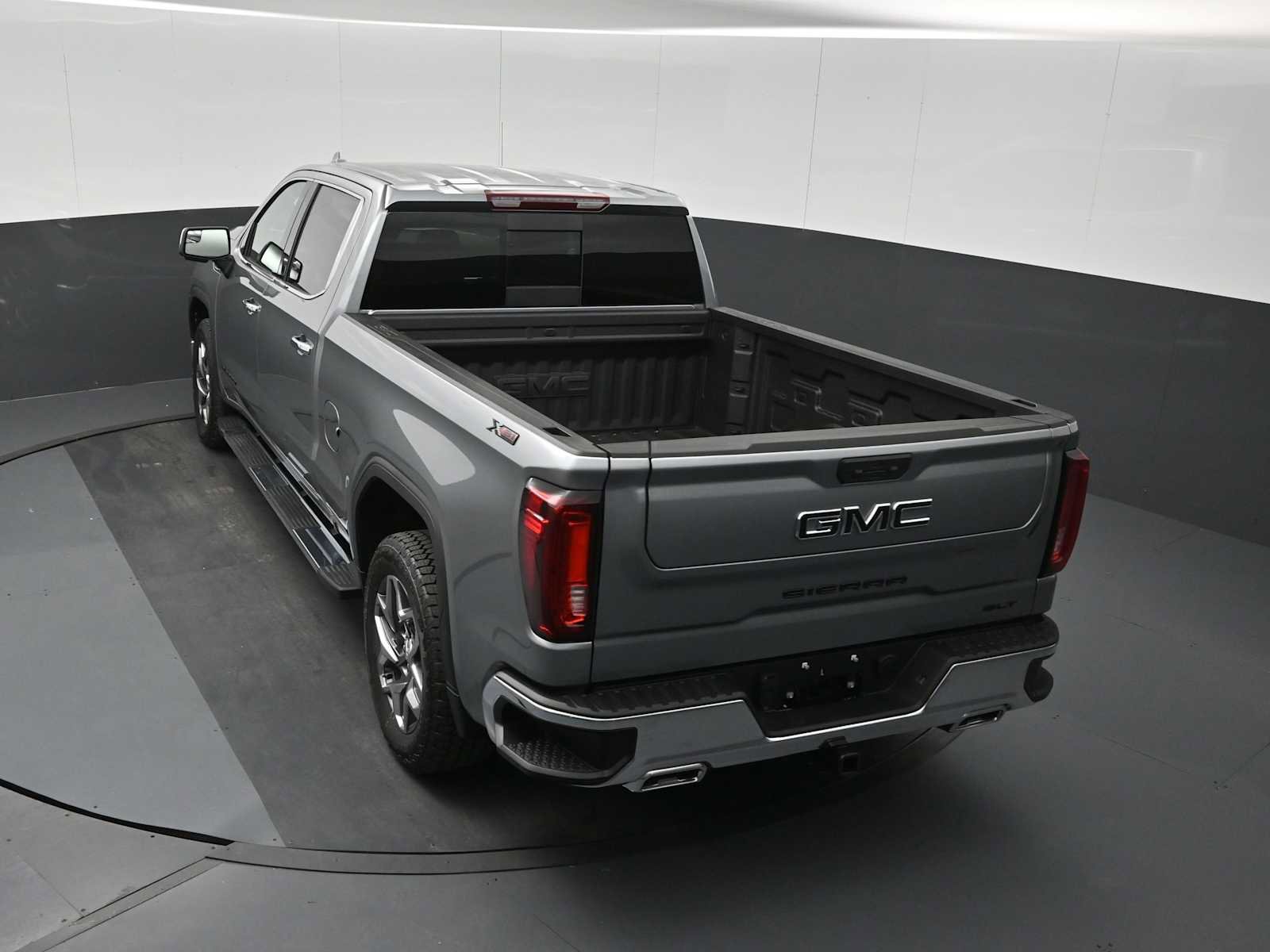 New 2026 GMC Sierra 1500 SLT w/ SLT Convenience Package AWD/4WD image 15