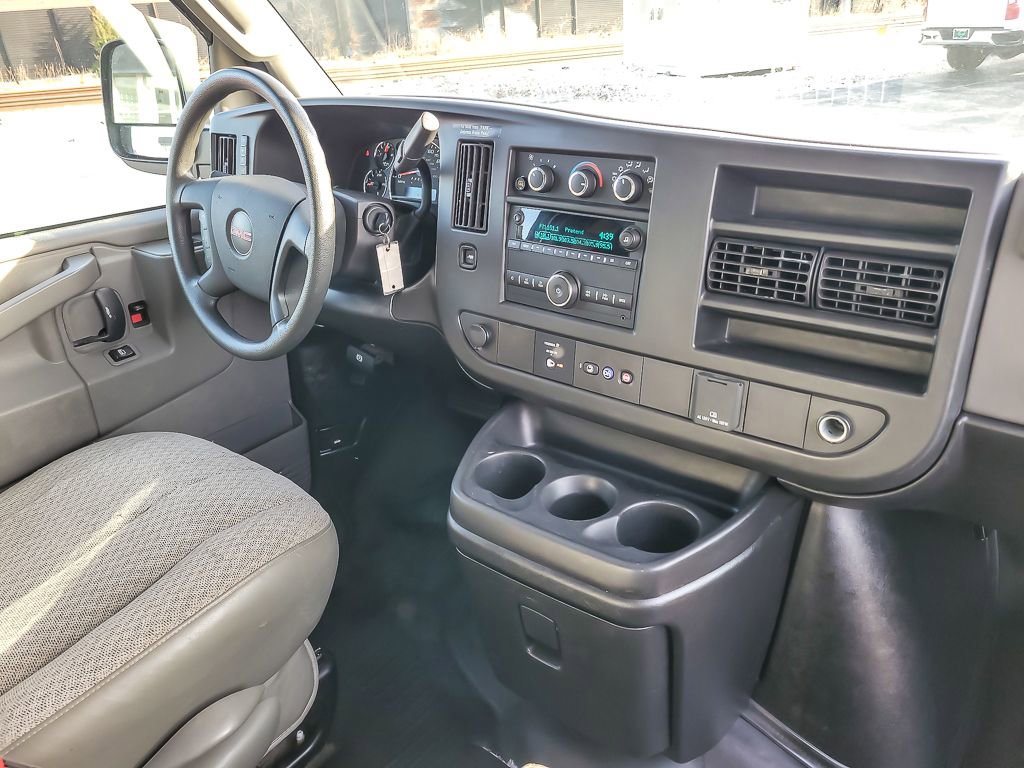 Used 2022 GMC Savana 2500 w/ Driver Convenience Package image 20
