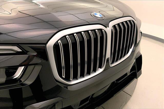 Certified 2024 BMW X7 xDrive40i w/ M Sport Package image 29