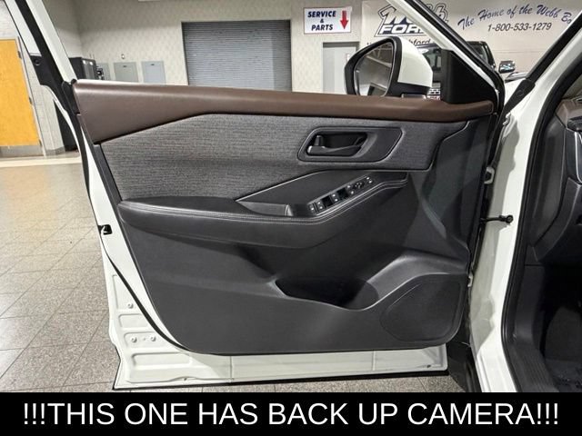 Used 2021 Nissan Rogue S AWD/4WD image 21