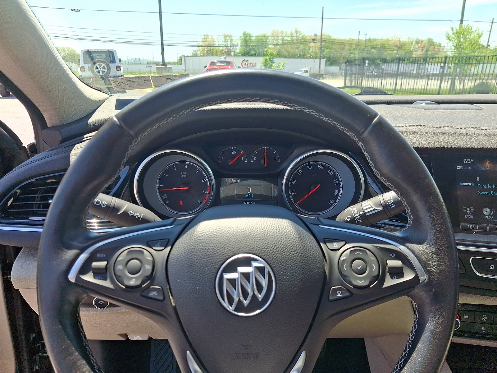 Used 2018 Buick Regal Essence w/ Driver Confidence Package #1 AWD/4WD image 18