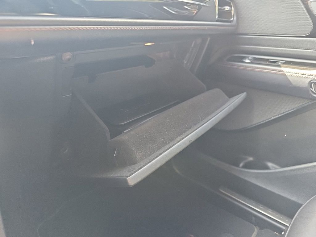 Used 2020 Lincoln Aviator 2WD image 34