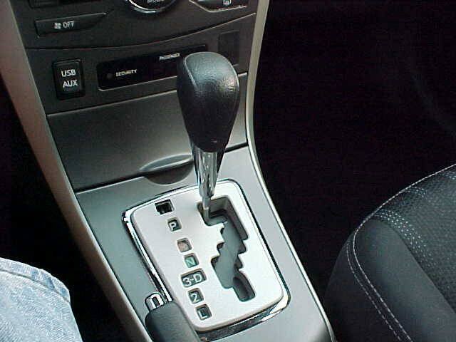 Used 2013 Toyota Corolla S w/ Premium Pkg FWD image 25
