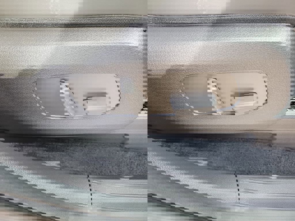 New 2026 Kia Carnival SX image 9