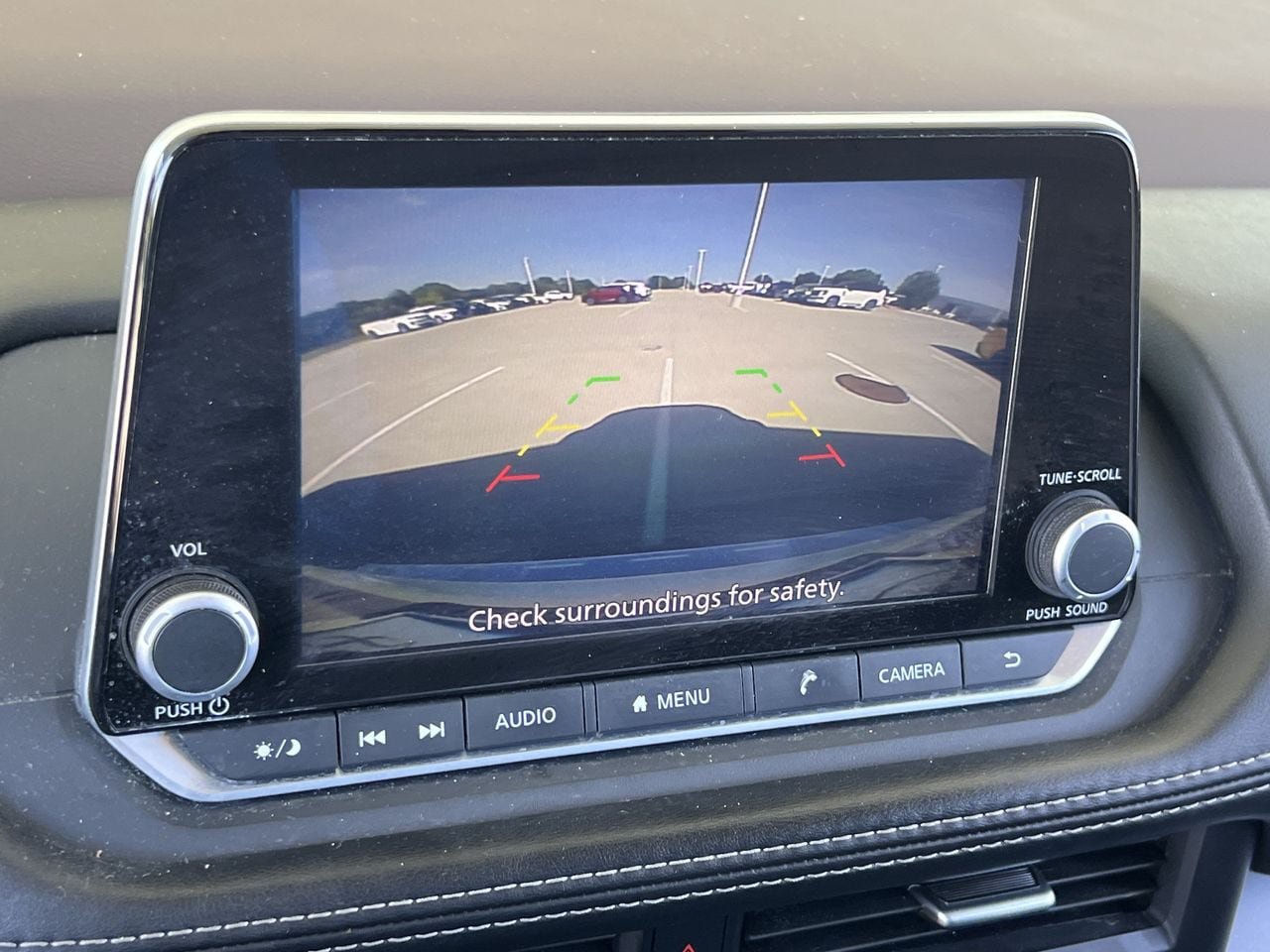 Used 2023 Nissan Rogue SV FWD image 15