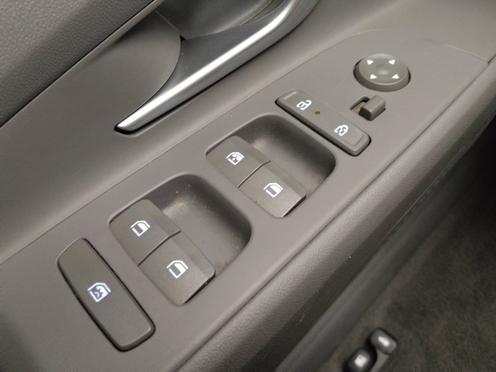 Used 2025 Hyundai Elantra Sport FWD image 27
