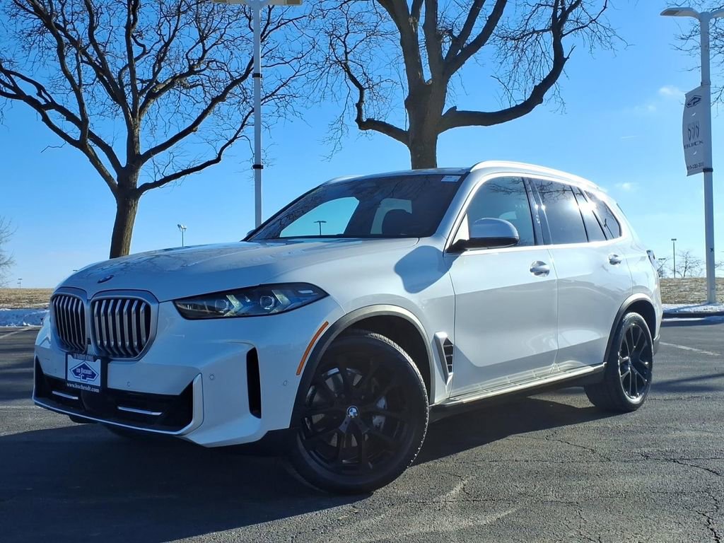 Used 2024 BMW X5 xDrive40i w/ Premium Package image 3