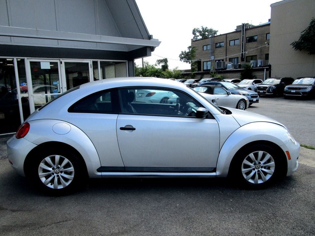 Used 2014 Volkswagen Beetle 1.8T FWD image 5