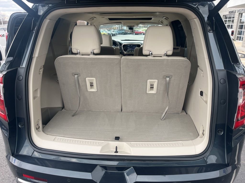 Used 2021 GMC Acadia Denali w/ Denali Ultimate Package image 12