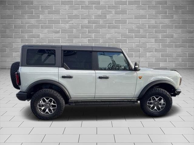 Certified 2022 Ford Bronco Badlands image 8