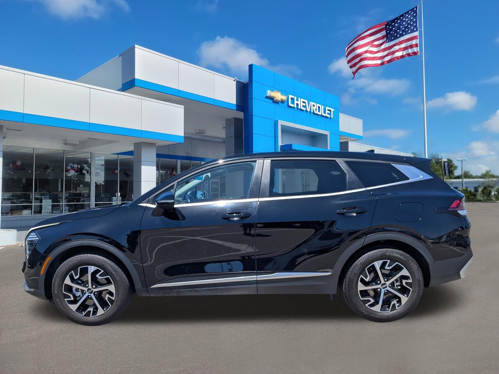 Used 2025 Kia Sportage EX FWD image 7