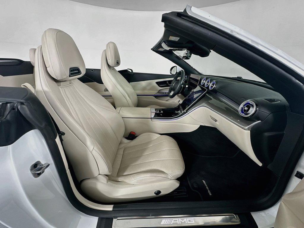 Certified 2025 Mercedes-Benz CLE 53 AMG 4MATIC Cabriolet image 28