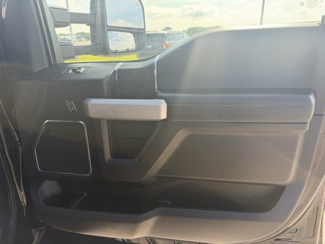 Used 2021 Ford F350 Lariat w/ Tremor Off-Road Package AWD/4WD image 40