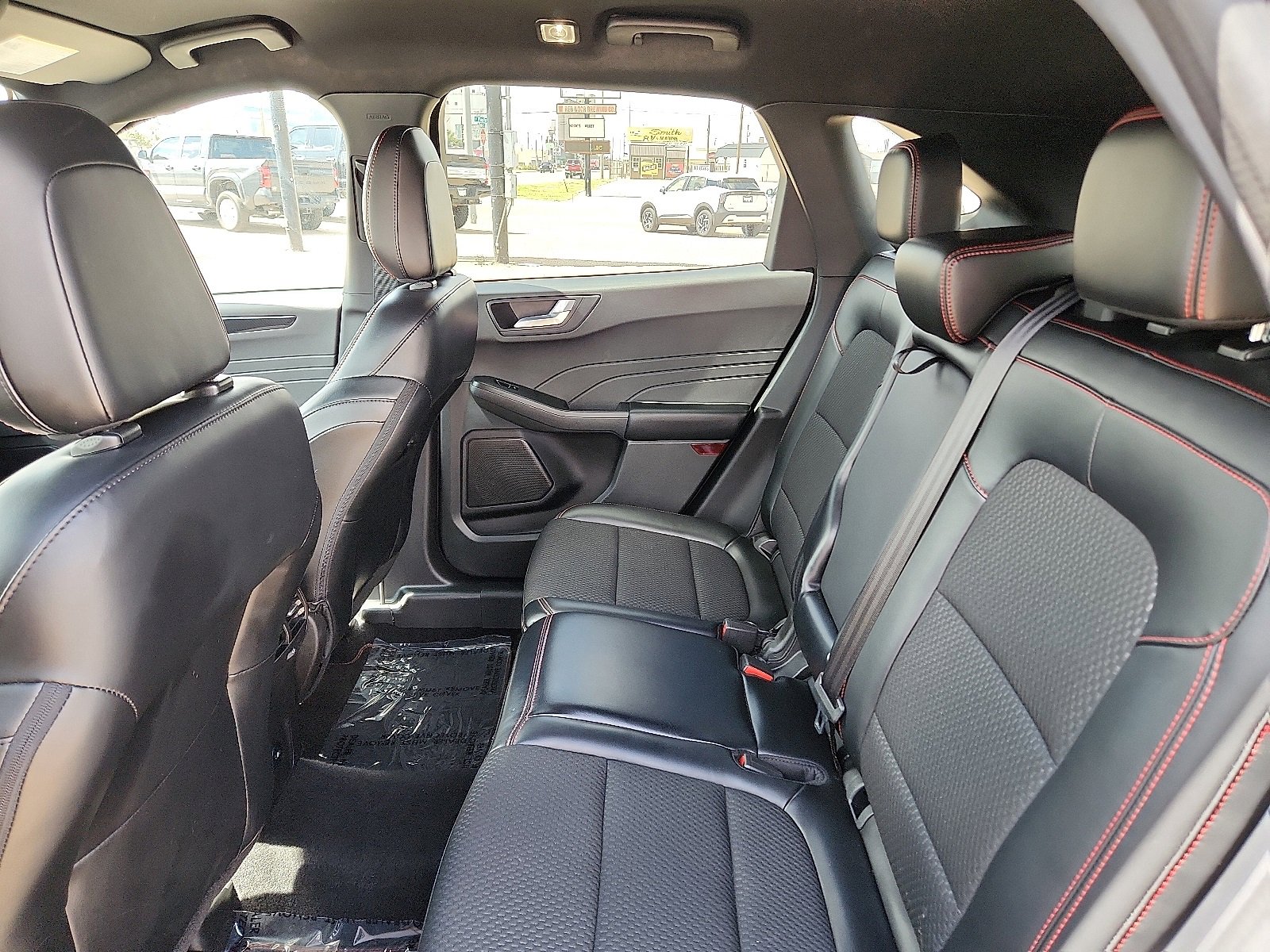 Used 2023 Ford Escape ST-Line image 9