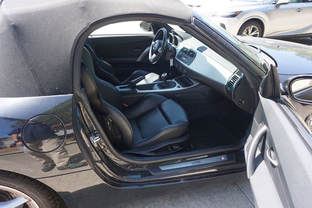 Used 2007 BMW Z4 3.0si image 12