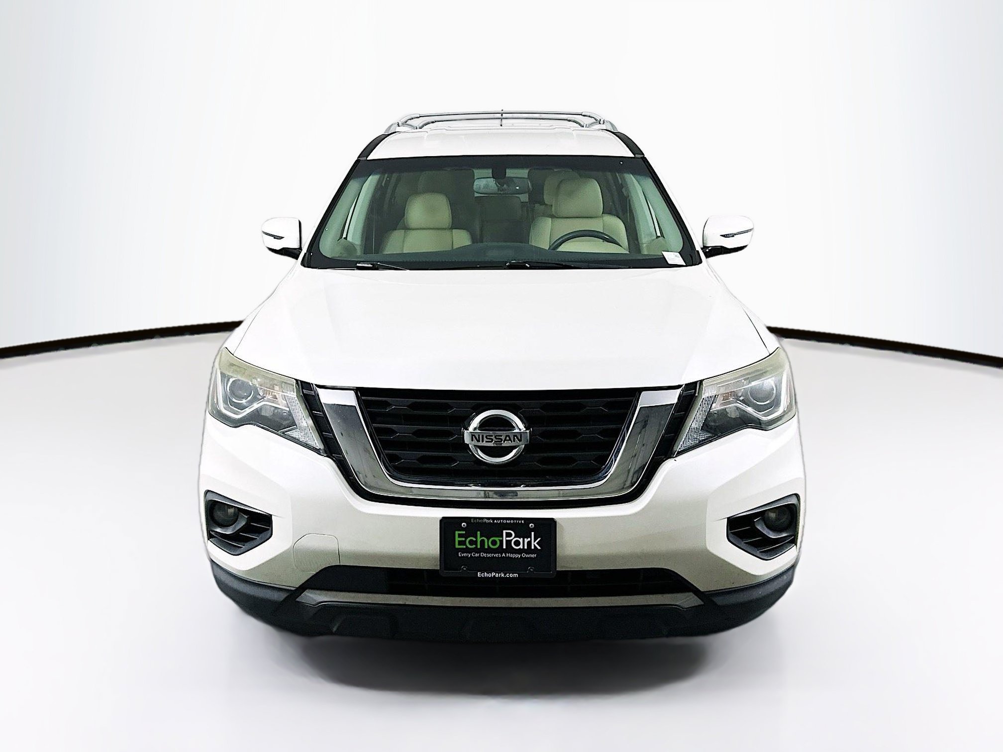 Used 2017 Nissan Pathfinder SV FWD image 2