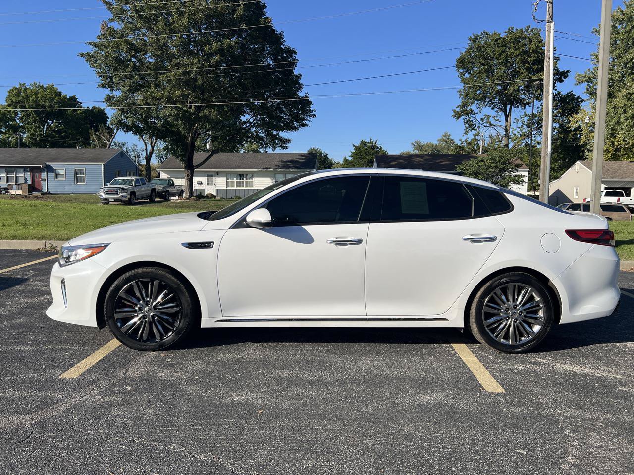 Used 2018 Kia Optima SX w/ Technology Package FWD image 2