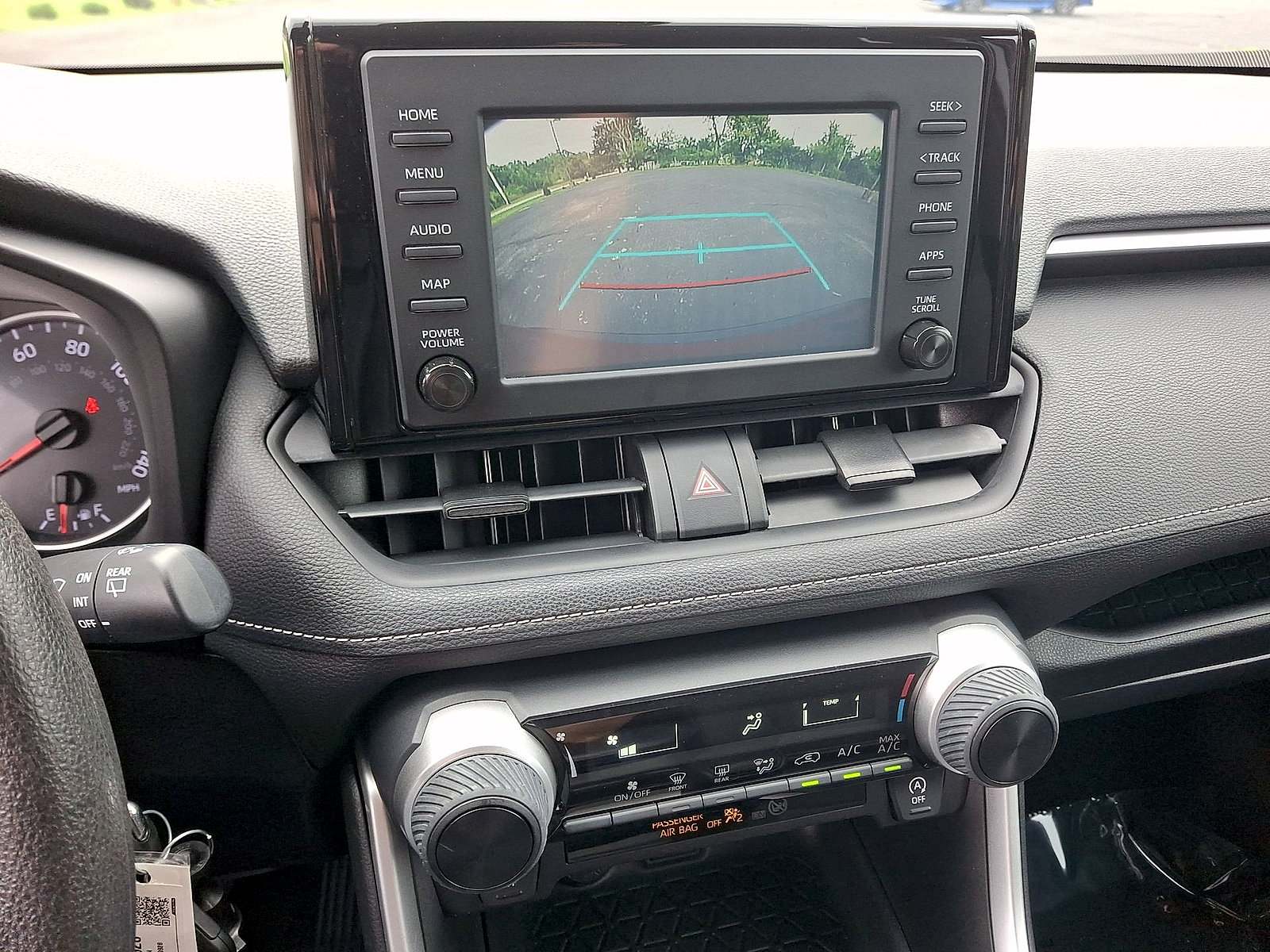 Used 2019 Toyota RAV4 LE w/ All Weather Liner Package AWD/4WD image 15