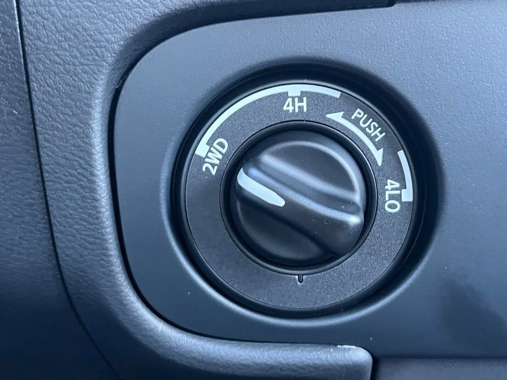 New 2026 Nissan Frontier PRO-4X w/ Tow Package image 25