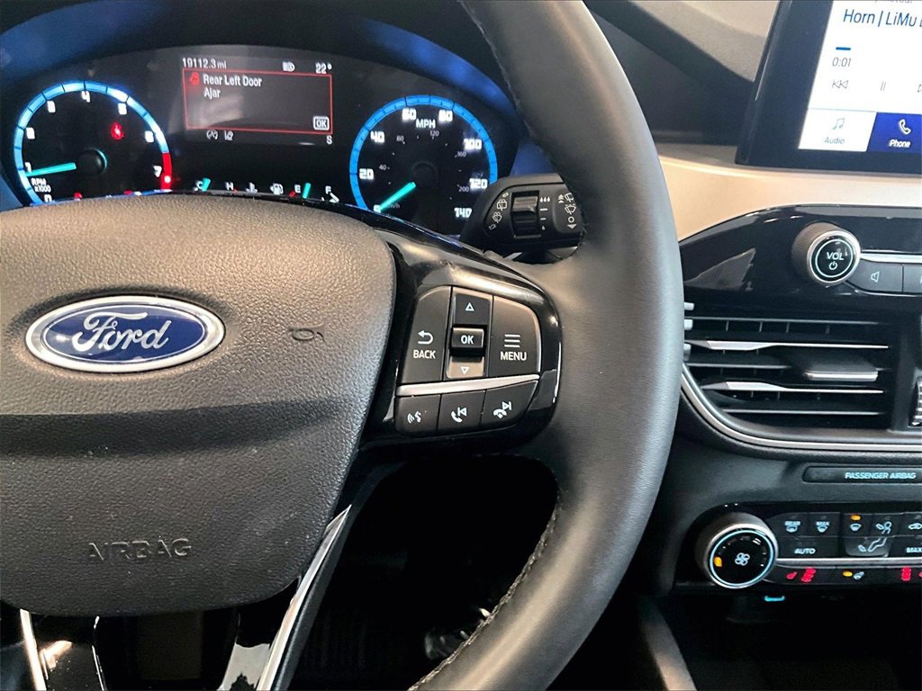 Used 2022 Ford Escape SE w/ Cold Weather Package image 24