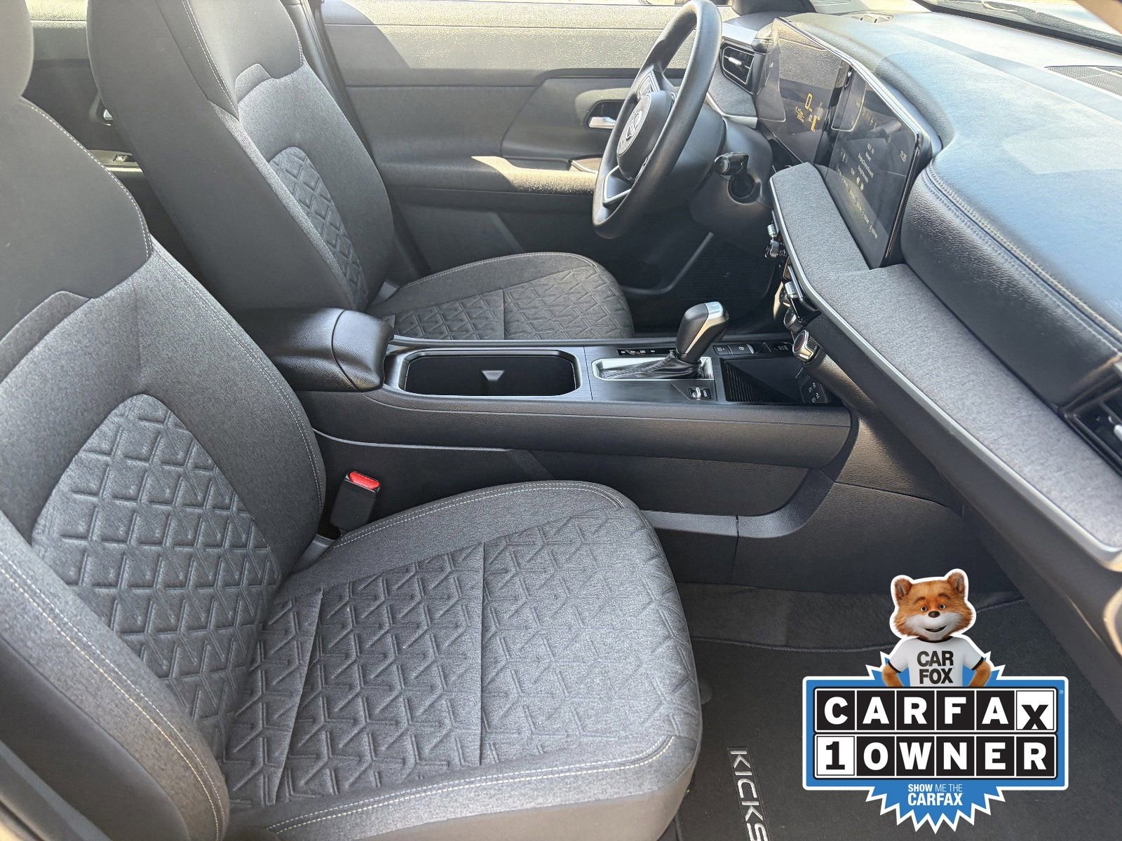 Certified 2025 Nissan Kicks SV image 12