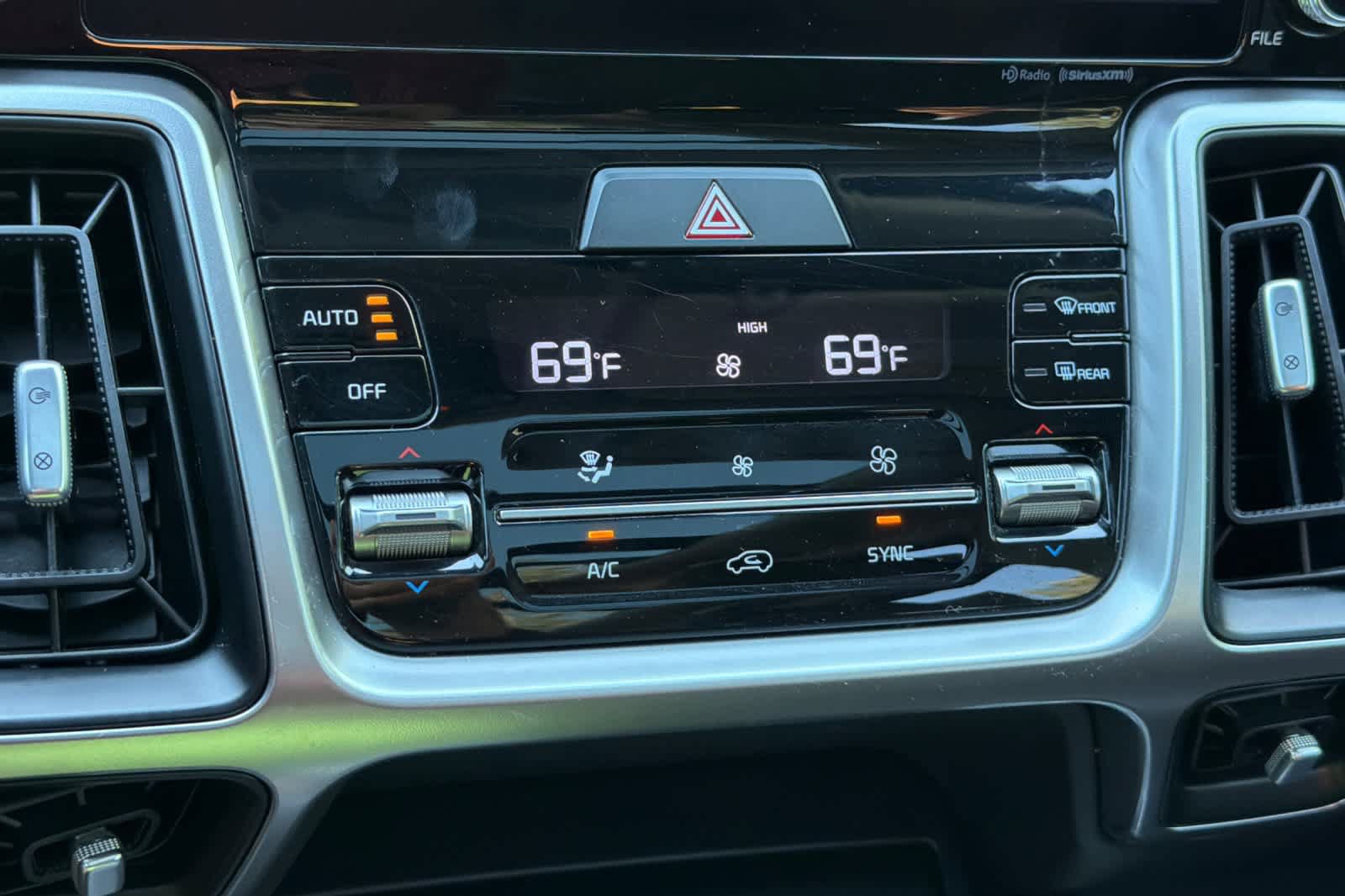 Used 2022 Kia Sorento X-Line EX AWD/4WD image 24
