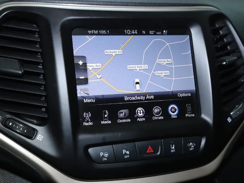 Used 2014 Jeep Cherokee Limited w/ Technology Group AWD/4WD image 26