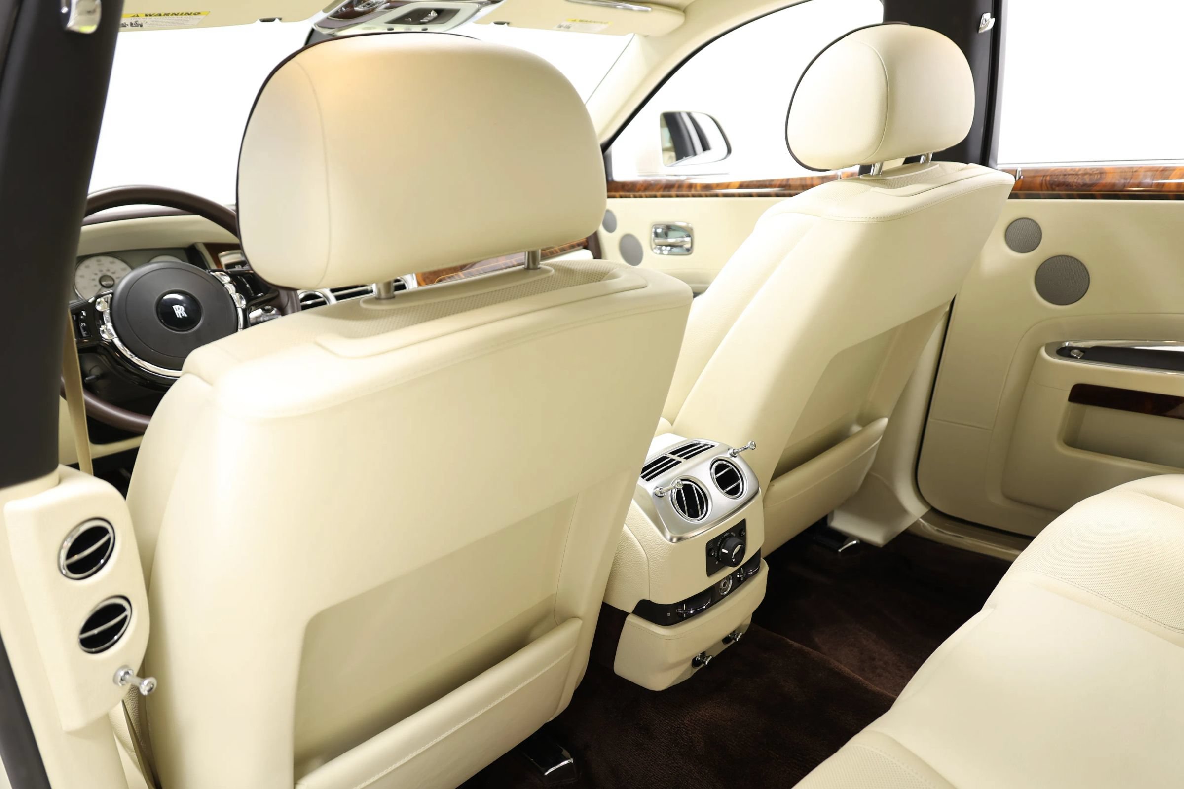 Used 2016 Rolls-Royce Ghost RWD image 66