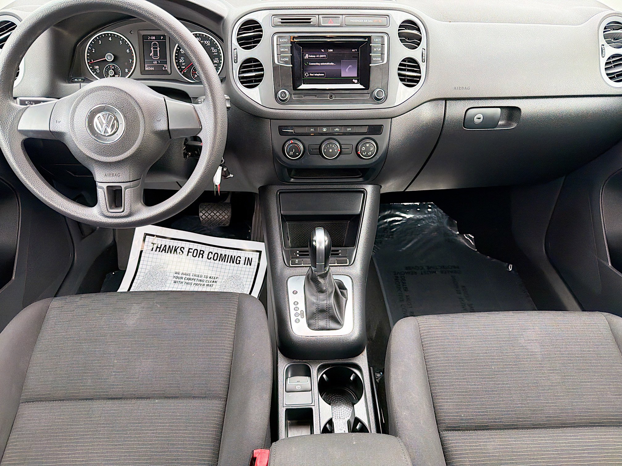 Used 2017 Volkswagen Tiguan Limited image 18