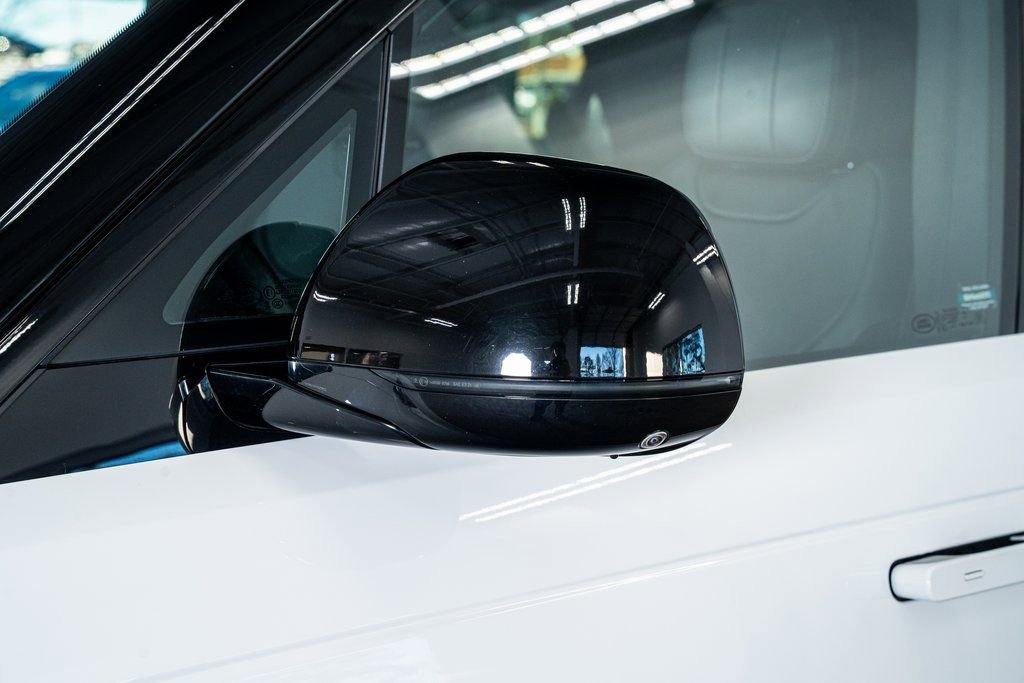 Used 2024 Land Rover Range Rover Sport Dynamic SE image 23