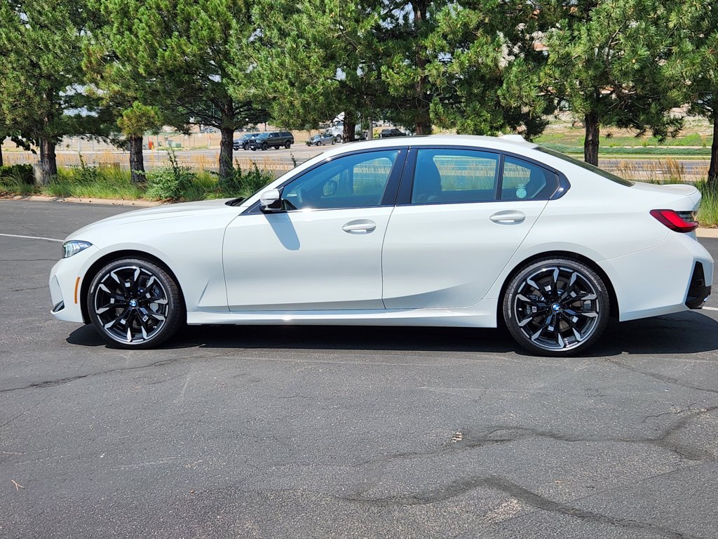 New 2026 BMW 330i xDrive Sedan w/ M Sport Package AWD/4WD image 2