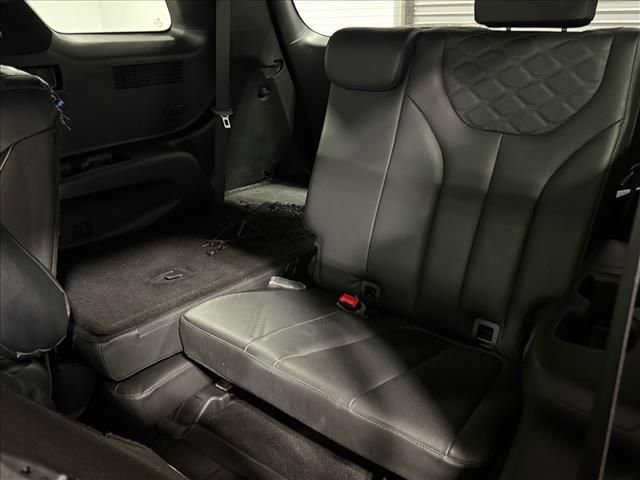 Used 2022 Hyundai Palisade Calligraphy w/ Winter Package image 14