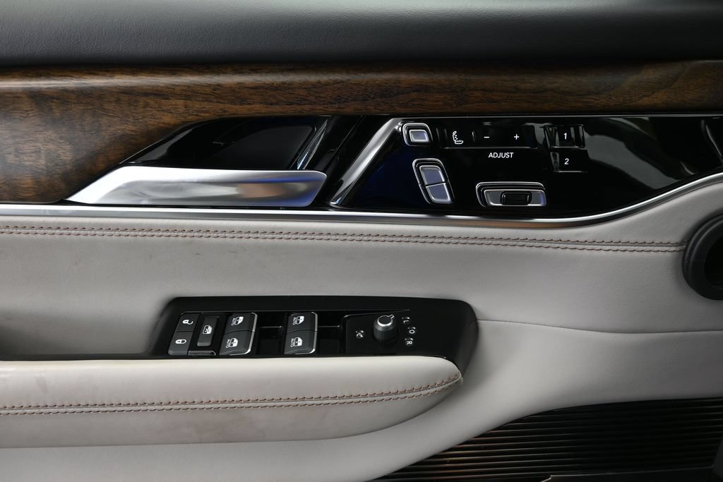 Used 2022 Jeep Grand Wagoneer Series I w/ Convenience Group III AWD/4WD image 23