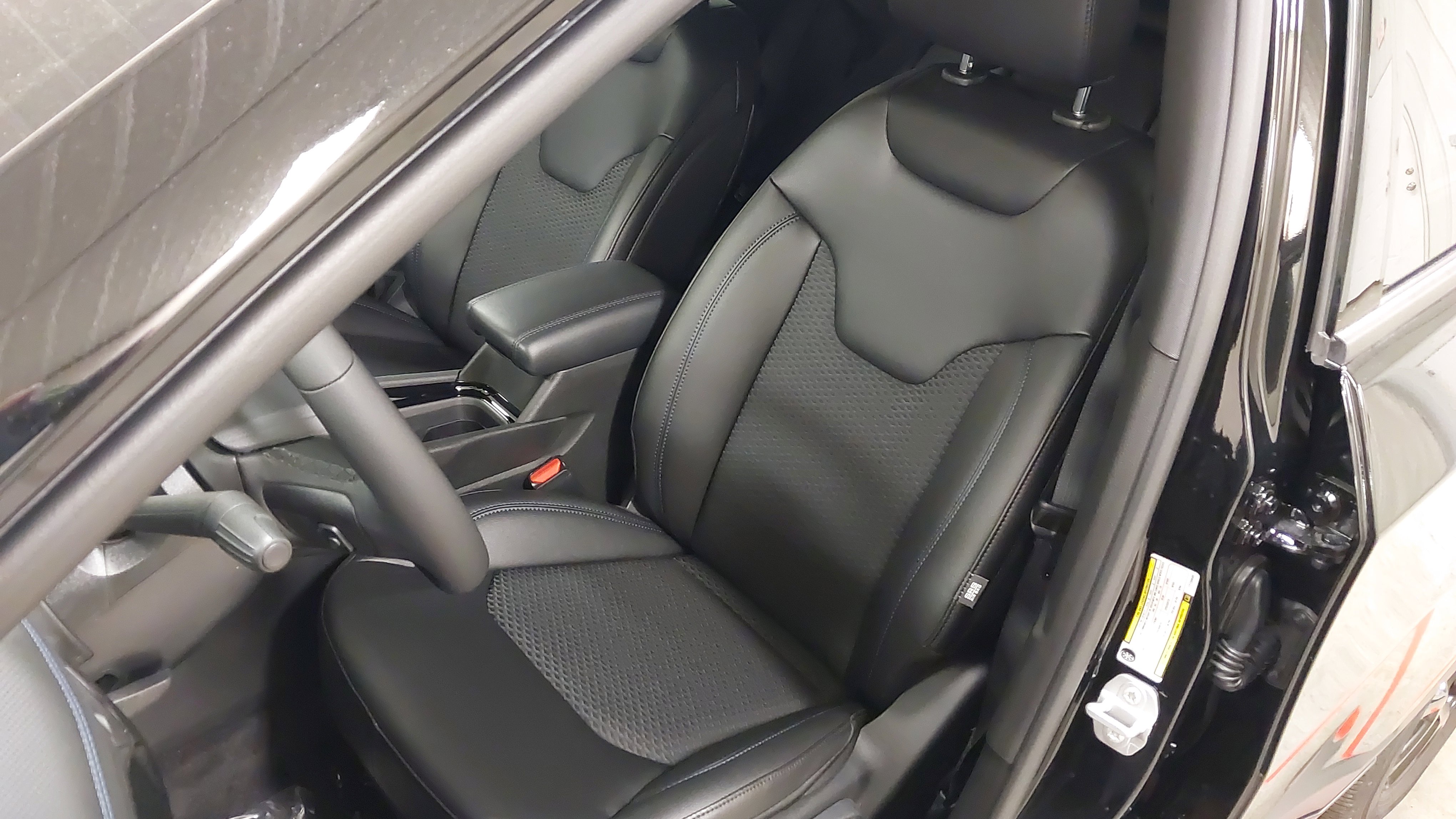 New 2026 Jeep Compass Latitude image 22