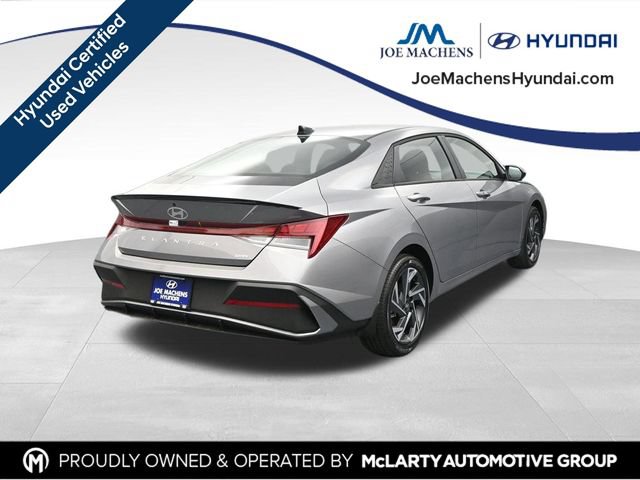 Used 2025 Hyundai Elantra SEL FWD image 9