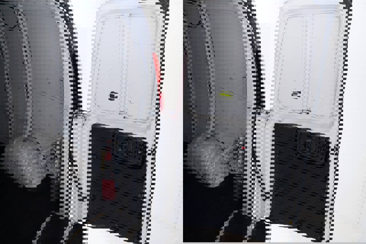 Used 2014 Chevrolet Express 3500 Extended RWD image 49