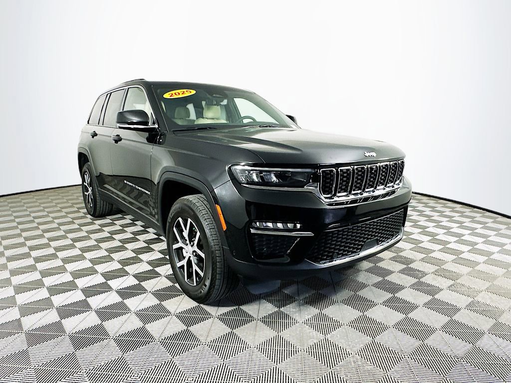 Certified 2025 Jeep Grand Cherokee Limited w/ Luxury Tech Group II image 2