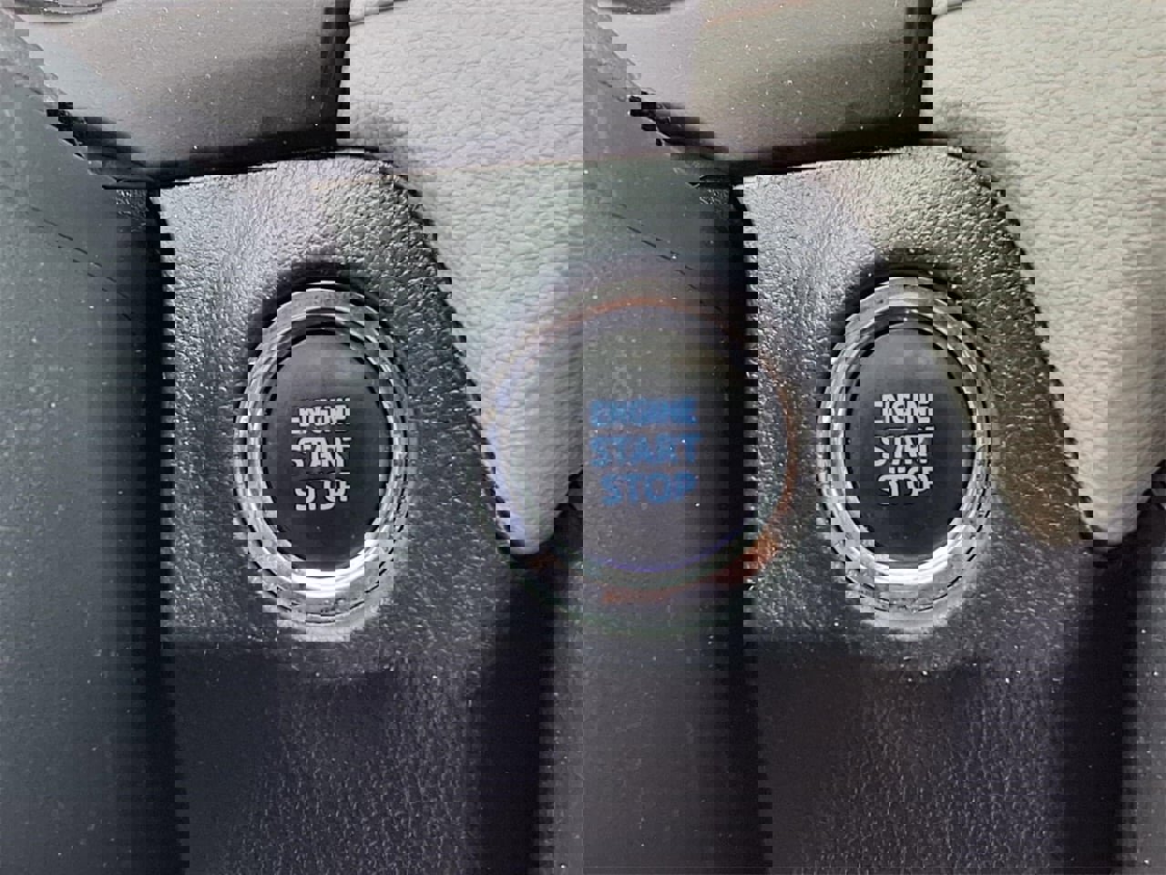 Used 2022 Toyota RAV4 XLE w/ Convenience Package image 24